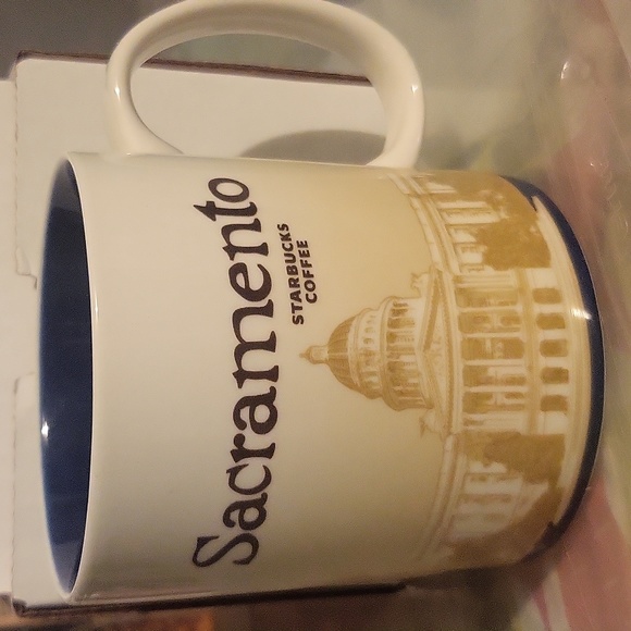 2009 Starbucks Sacramento collector series global icon mug - Picture 1 of 3